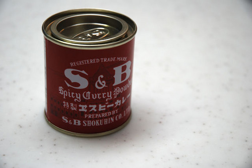 S＆B 赤缶